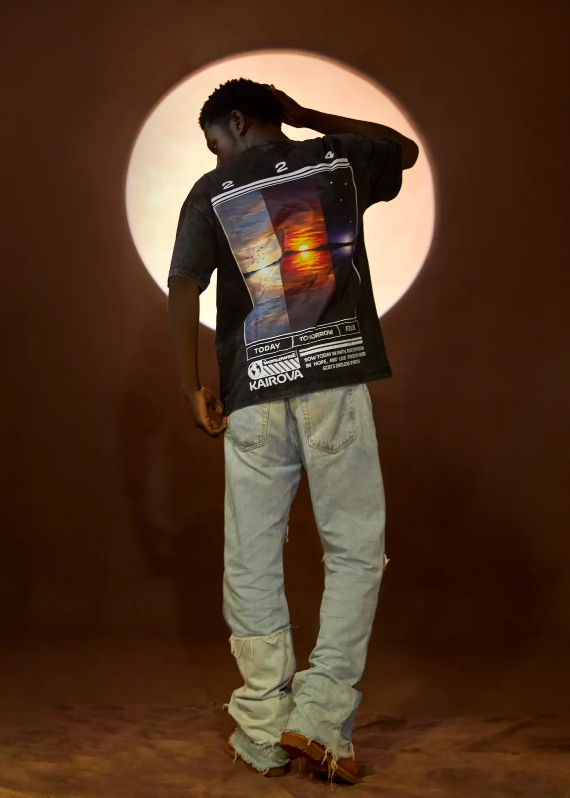 Kairova 224 Tee